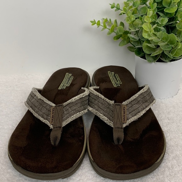 Skechers RelaxedFIT memory foam 360 men’s brown flip-flops, measured size 11 - Picture 9 of 9